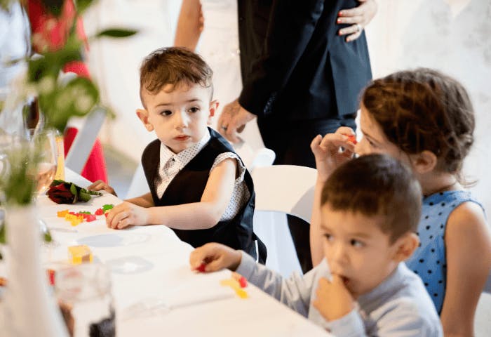 kącik dla dzieci na weselu